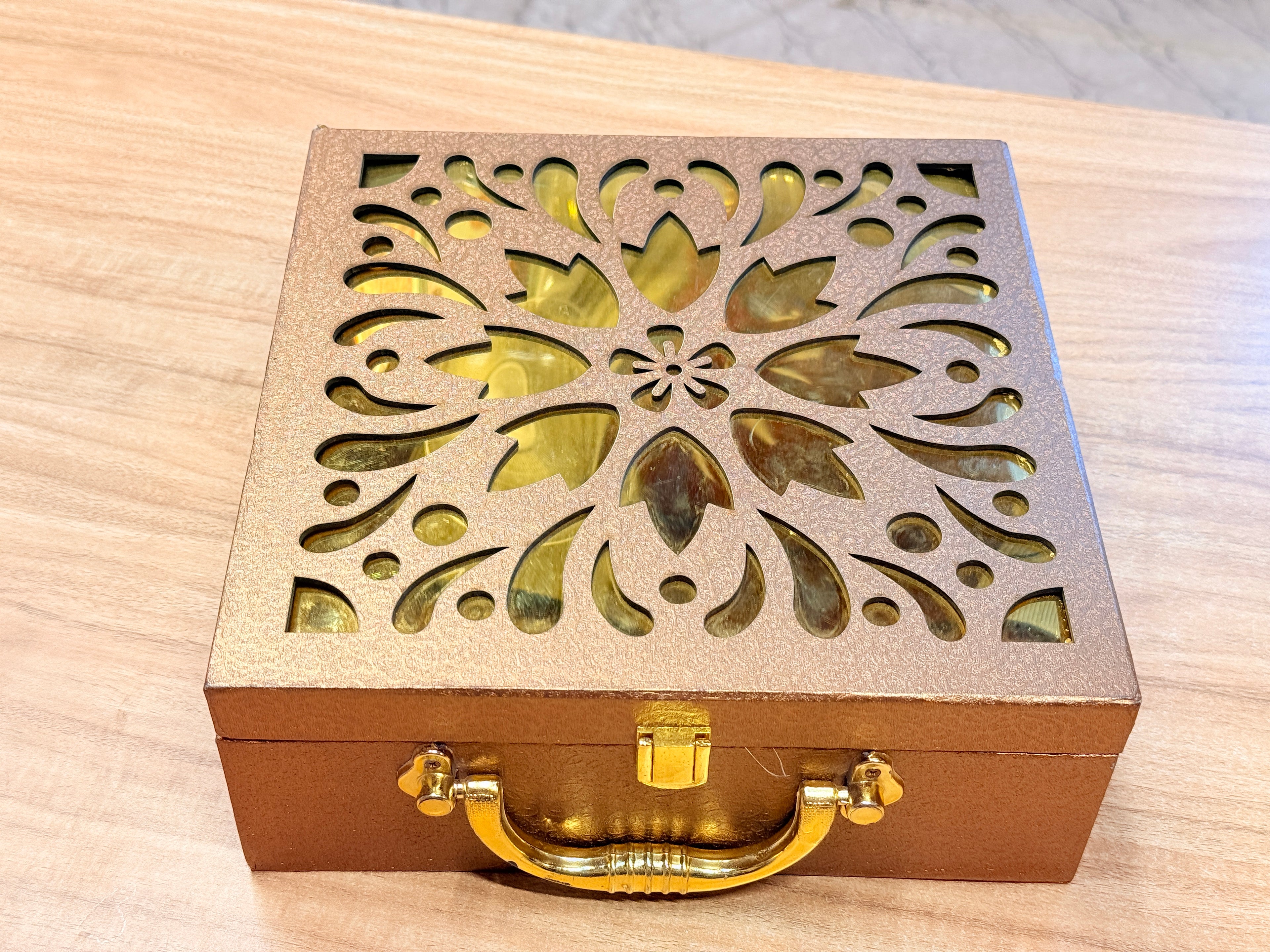 4 Jar Munda Laser-Cut Italian Paper Hamper Box