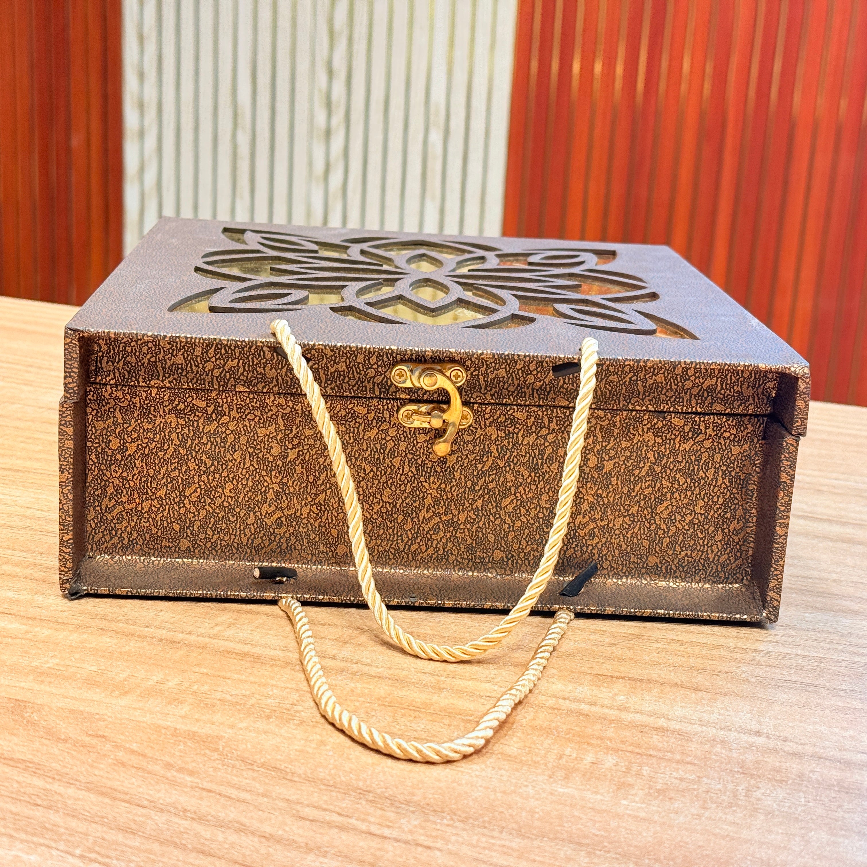 4 Jar Laser-Cut Carry Bag Style Box