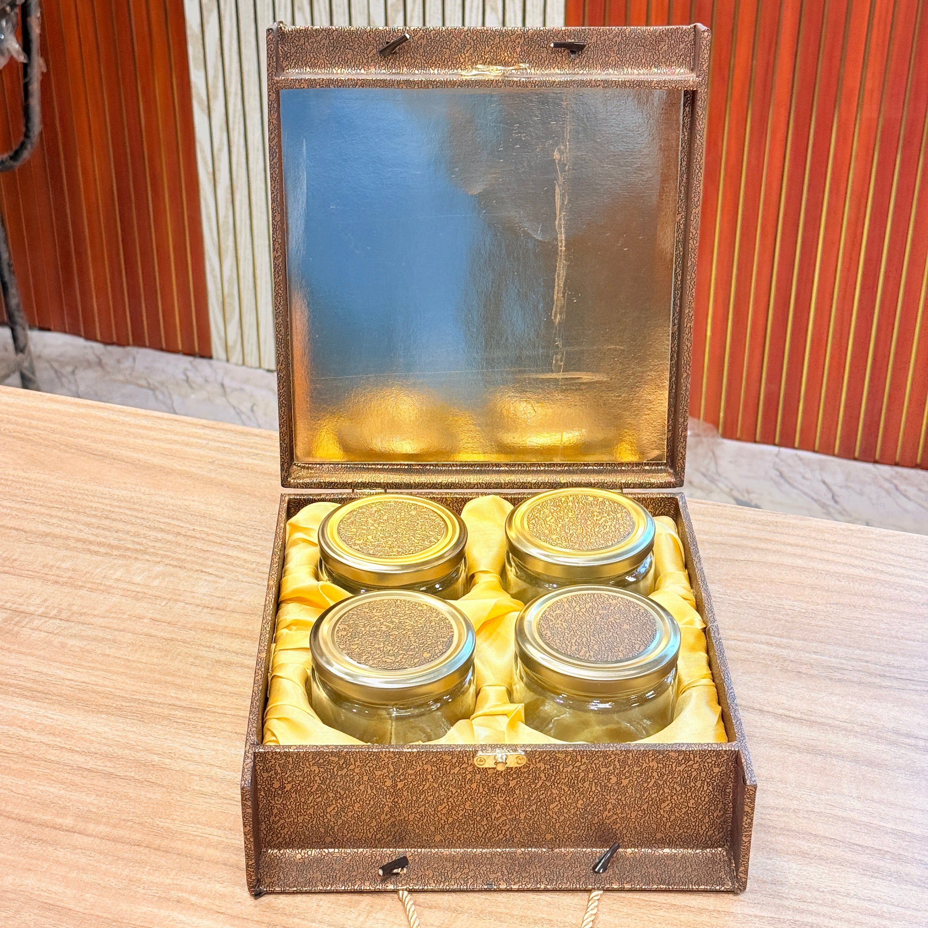 4 Jar Laser-Cut Carry Bag Style Box