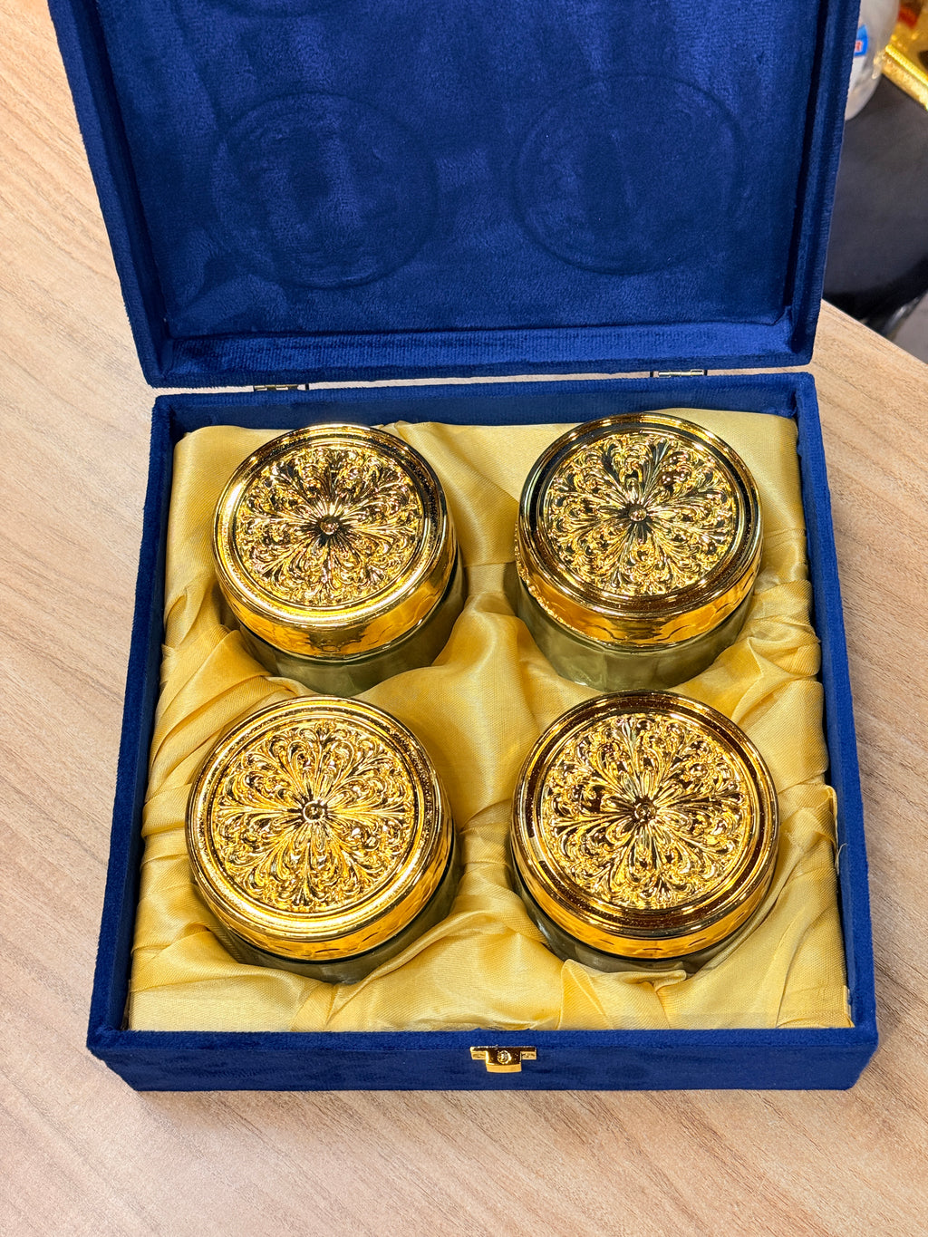 4 Jars Mirror Royal Peacock Velvet  Box with Carry Bag Gift Box