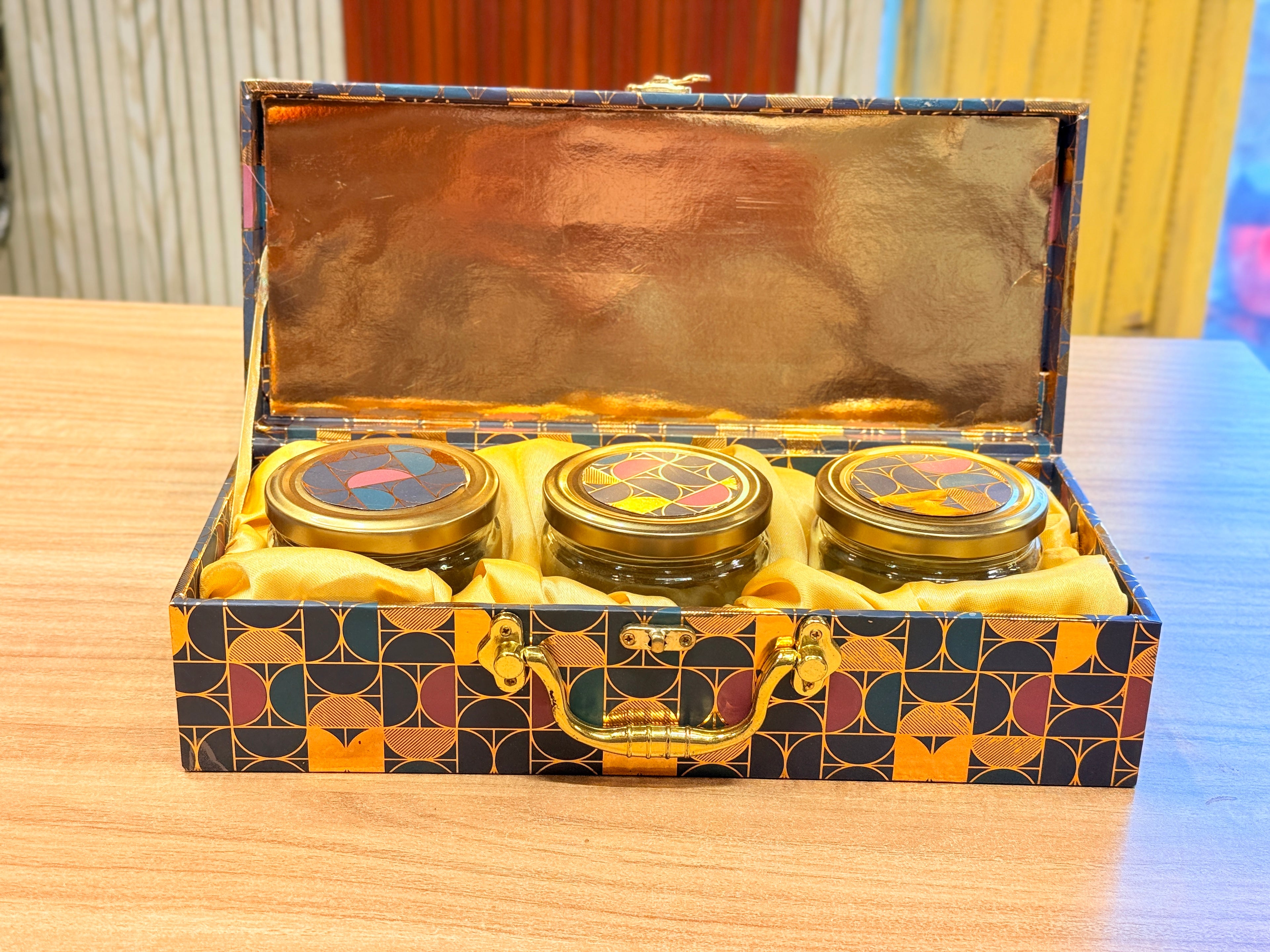 3 JAR Dark BlueFoil Print Heritage Hamper Box