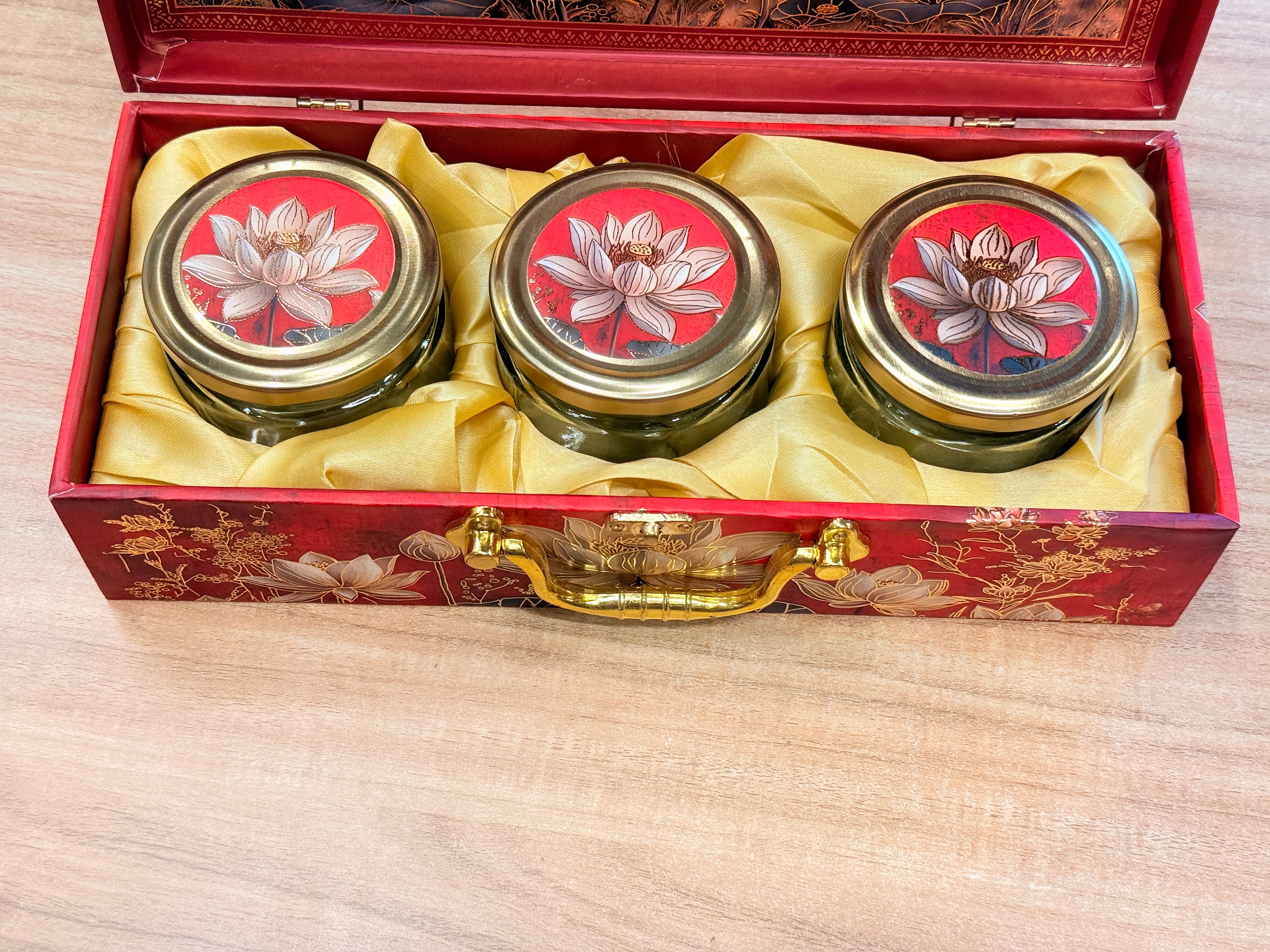 3 JAR Lotus Red MGI Royal Heritage PRINT GIFT BOX