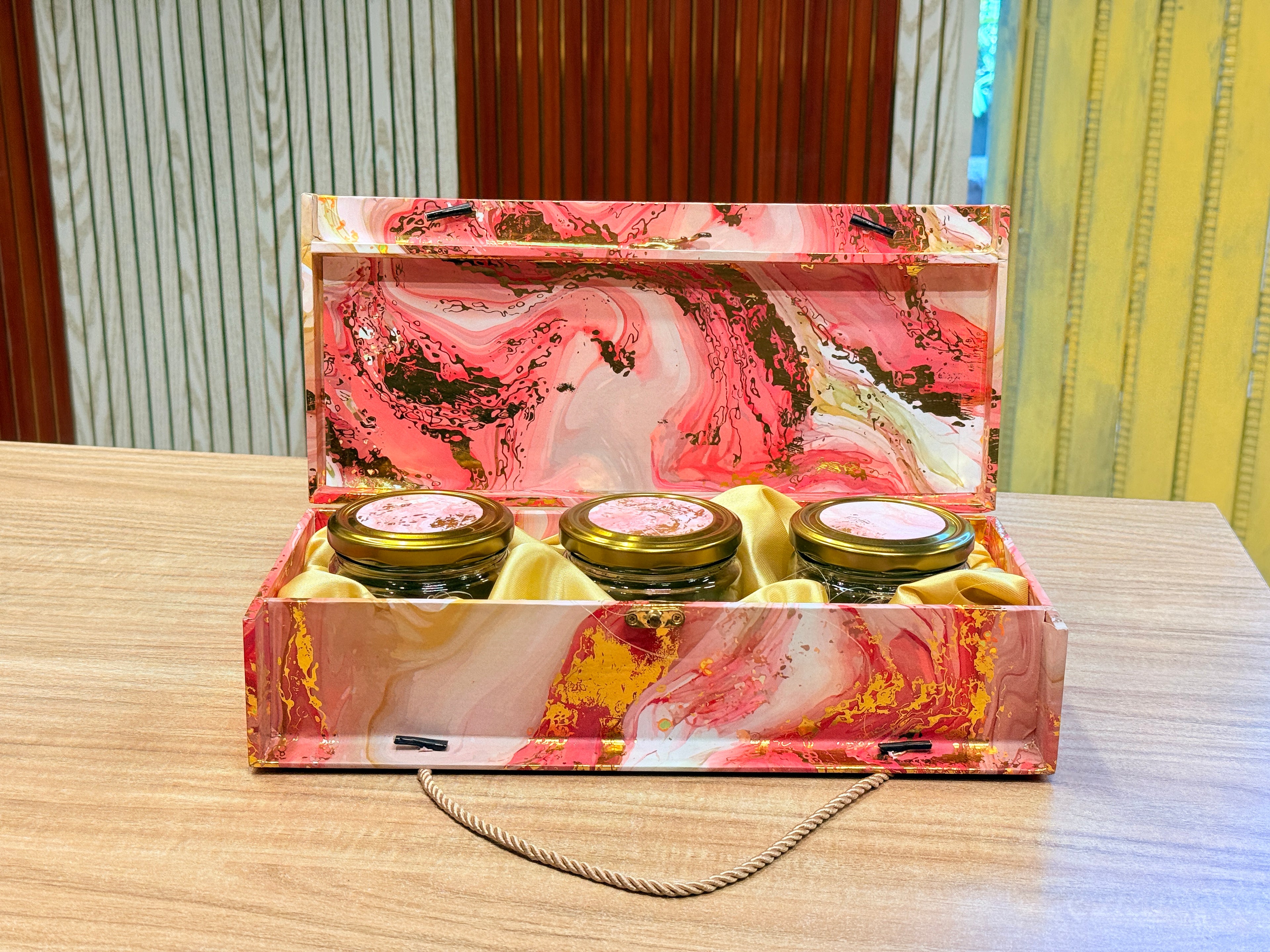 3 Jar Pink Carry Bag Style  Box