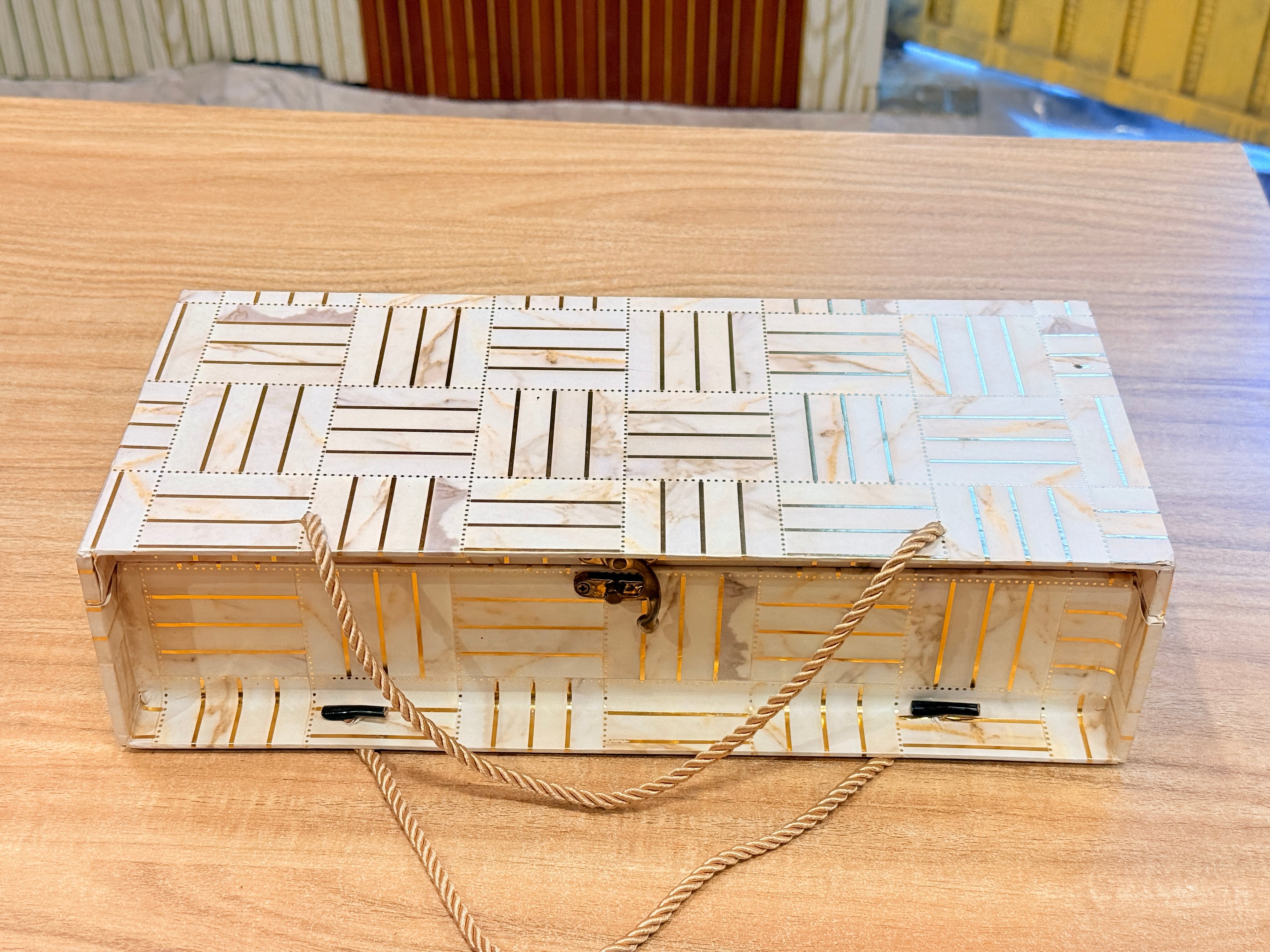 3 Jar white line Carry Bag Style  Box