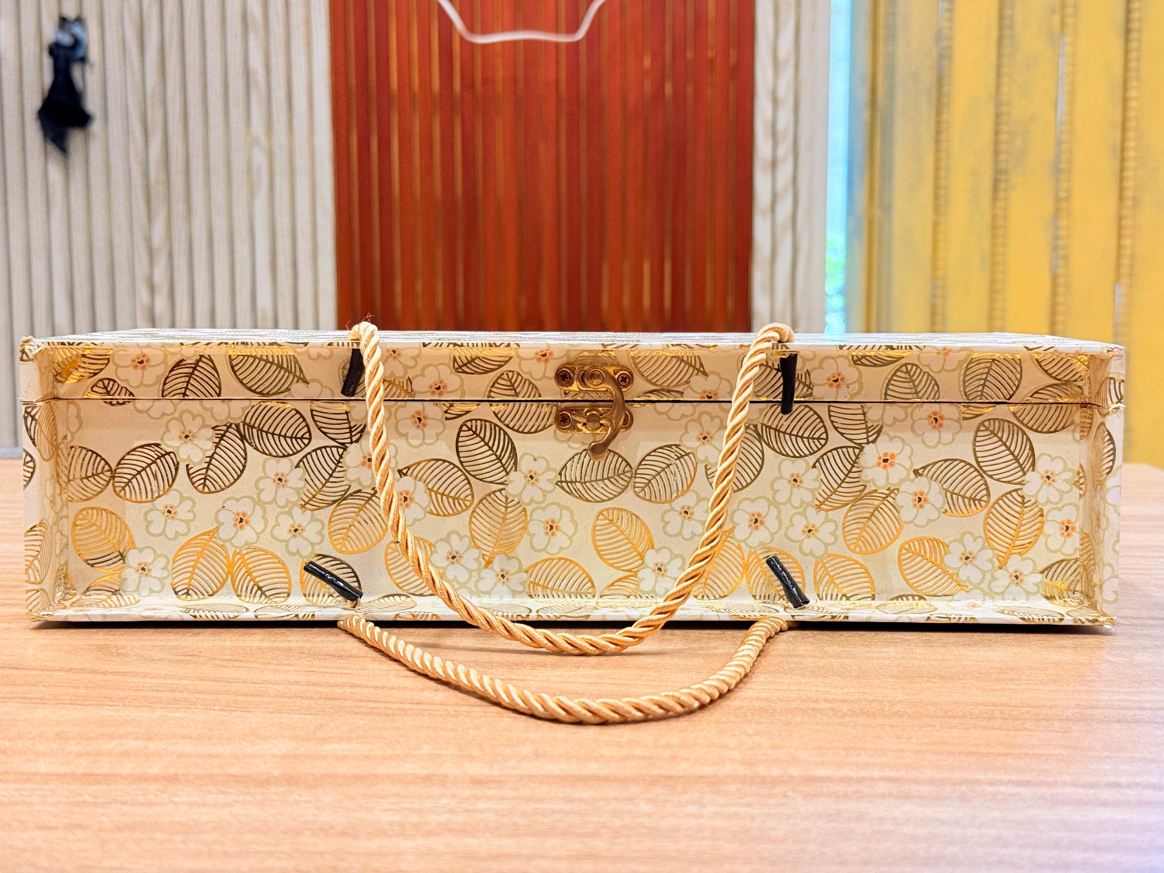 3 Jar New Leaf  Foil Carry Bag Style  Box