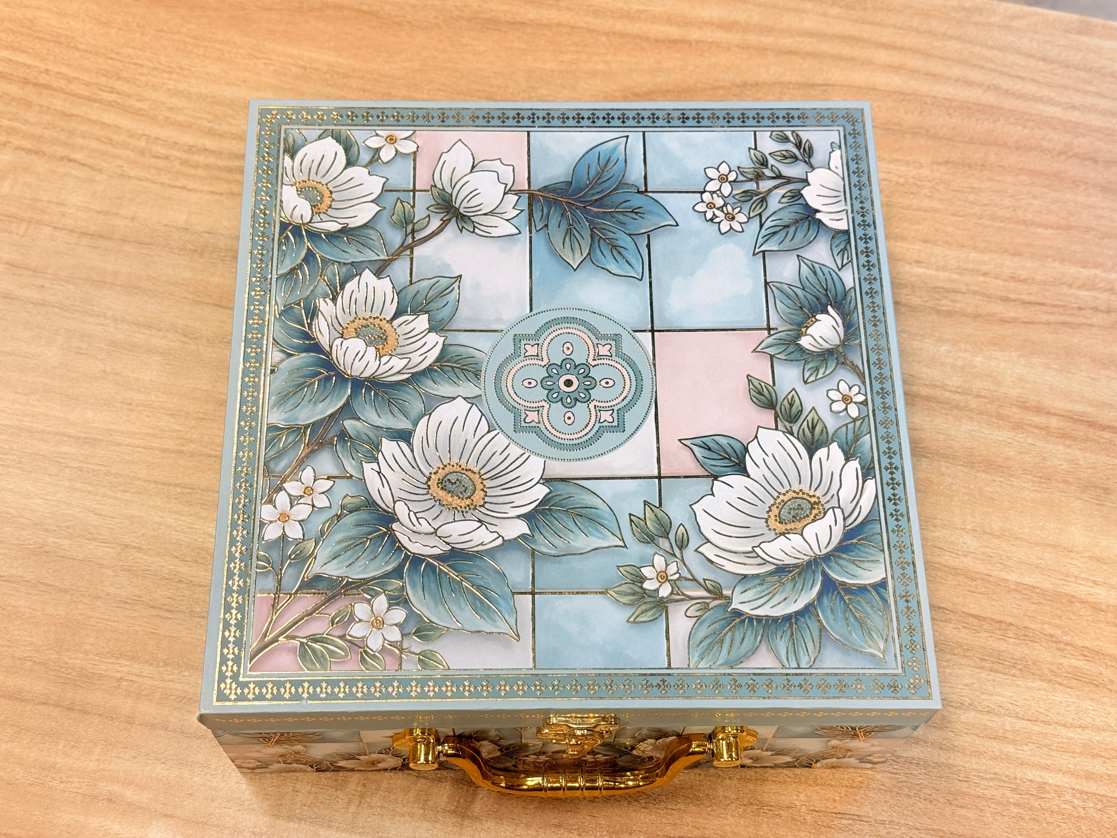 4 Jar Flower Light Green MGI Floral Heritage Hamper Box
