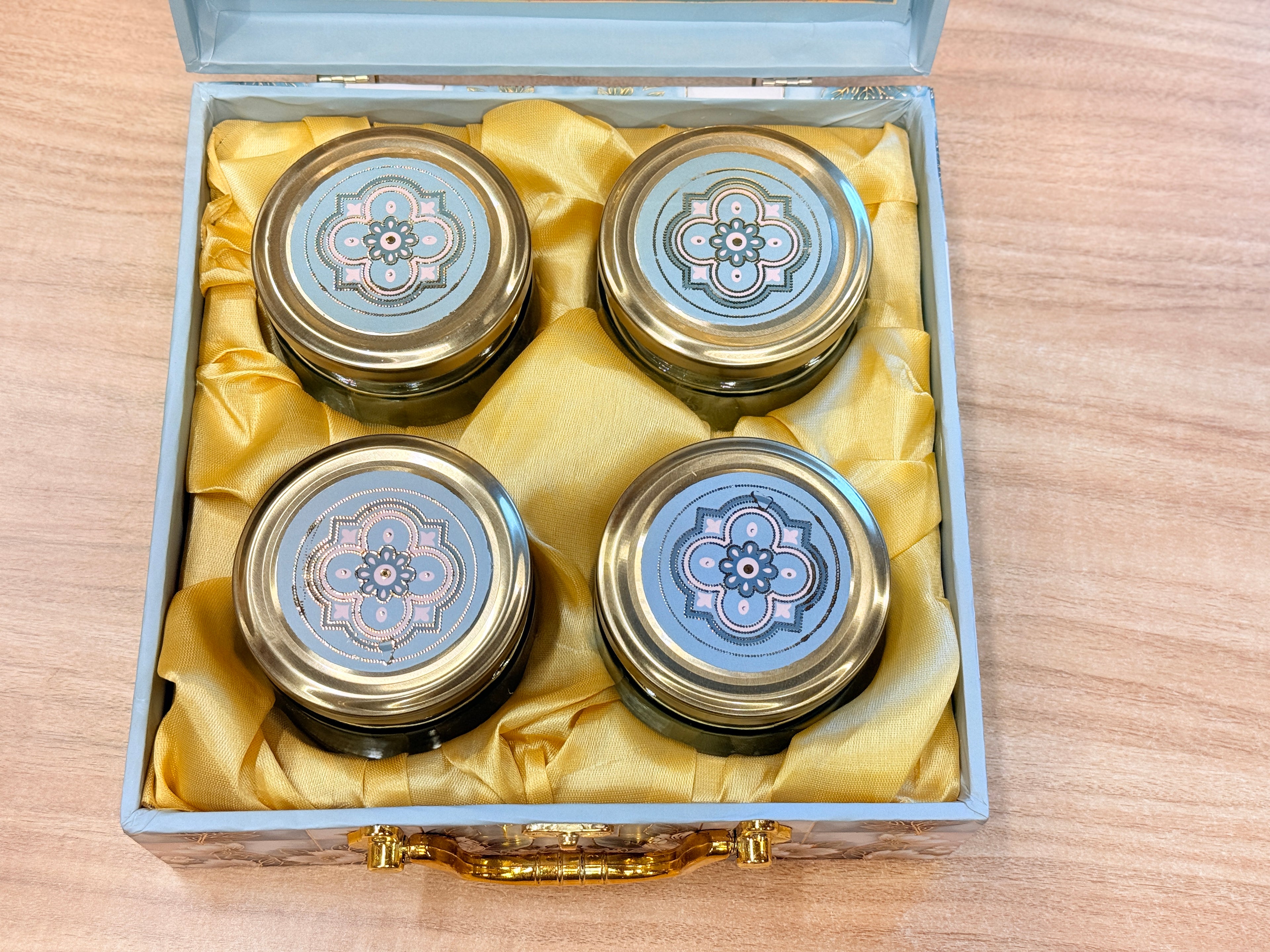 4 Jar Flower Light Green MGI Floral Heritage Hamper Box