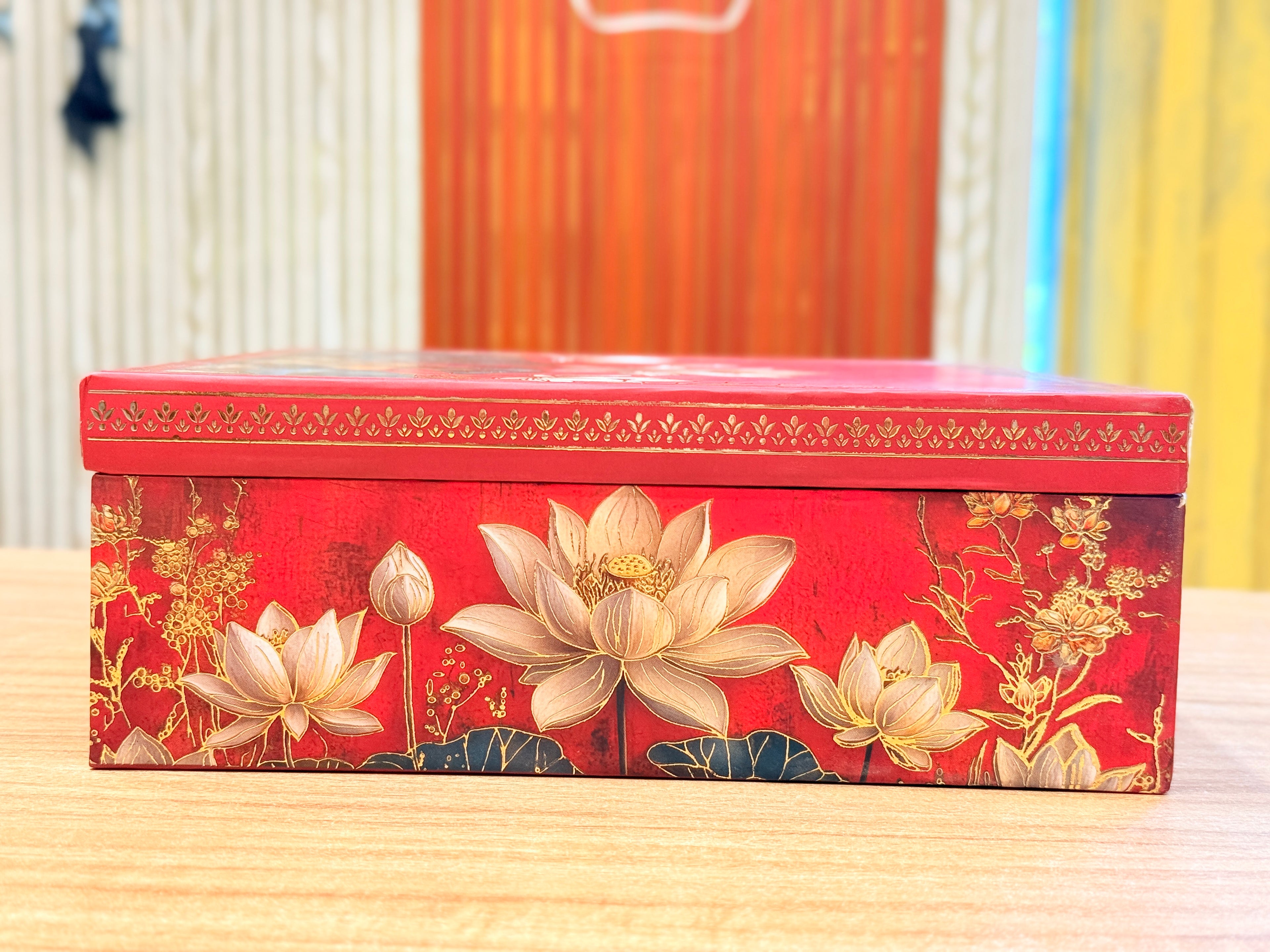 4 Jar Lotus print MGI Royal Mandala Gift Box with Handle