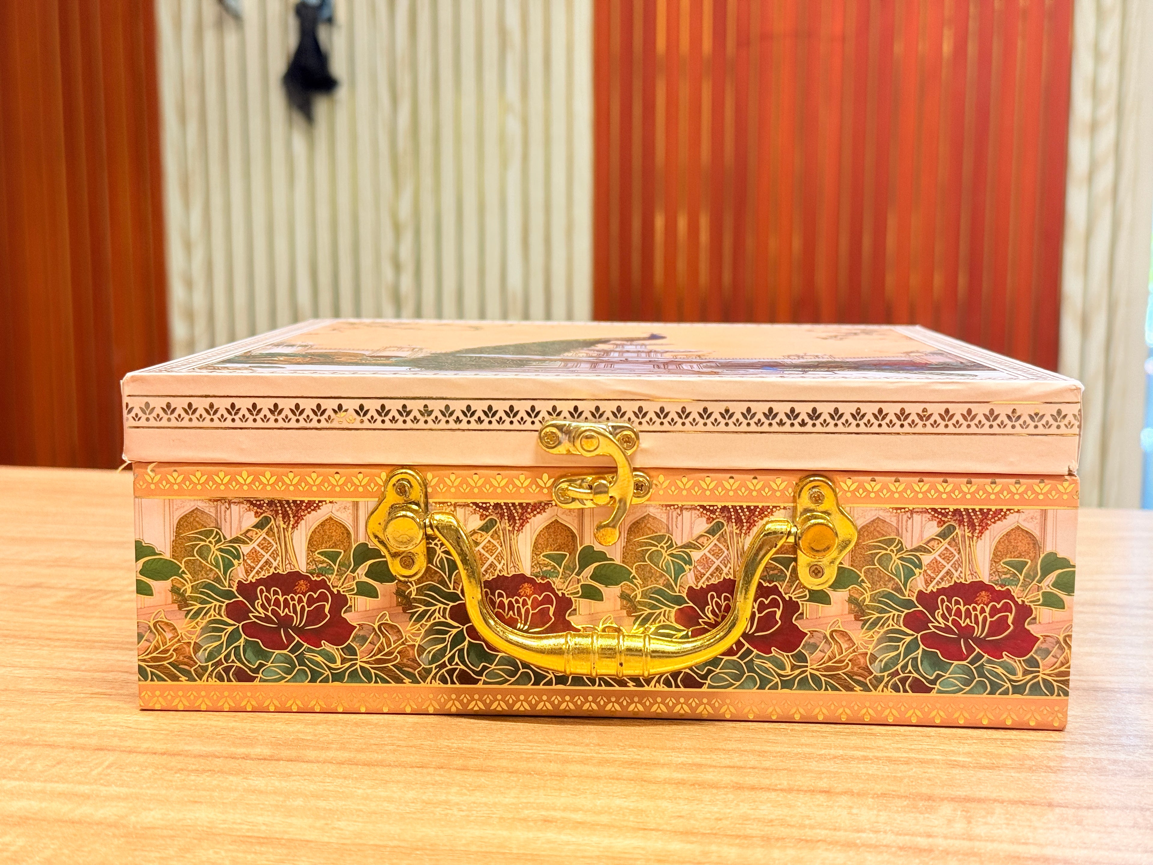 4 Jar Pink Peacock MGI Heritage Hamper Box