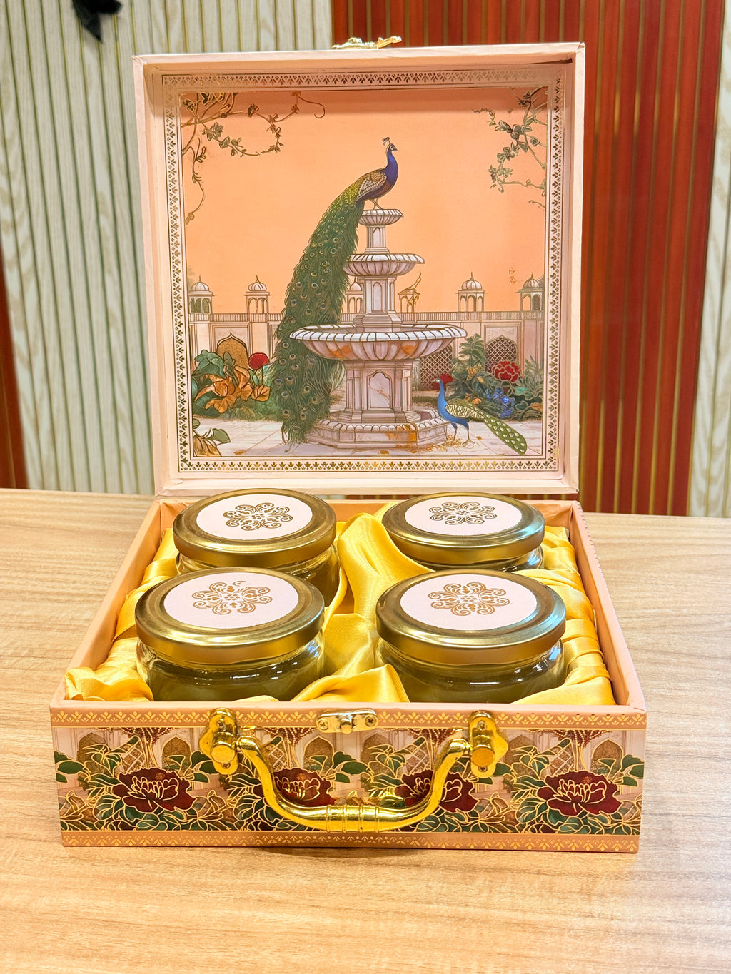4 Jar Pink Peacock MGI Heritage Hamper Box
