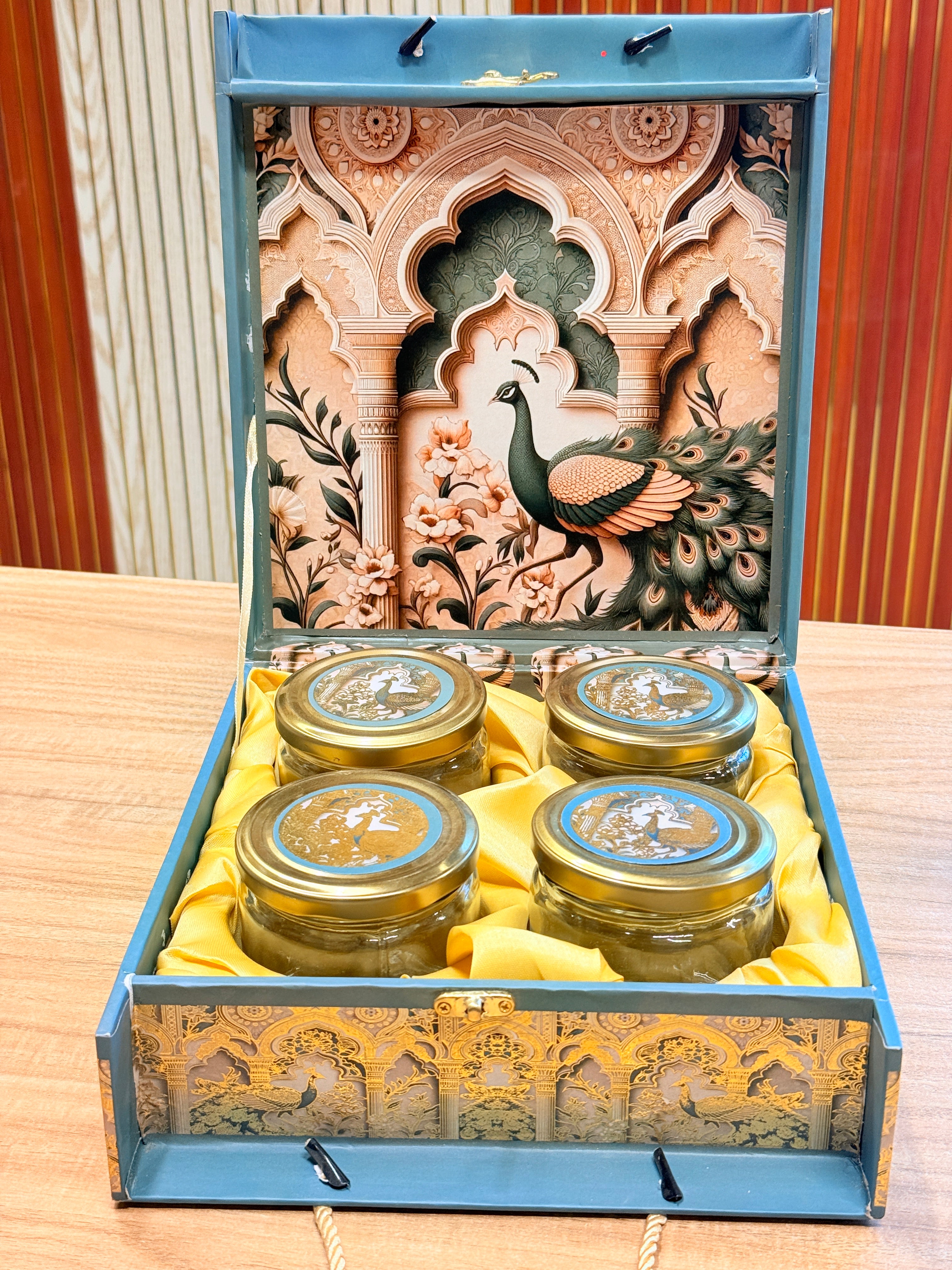 4 JAR GREEN PEACOCK CARRY BAG STYLE MGI BOX Royal Peacock
