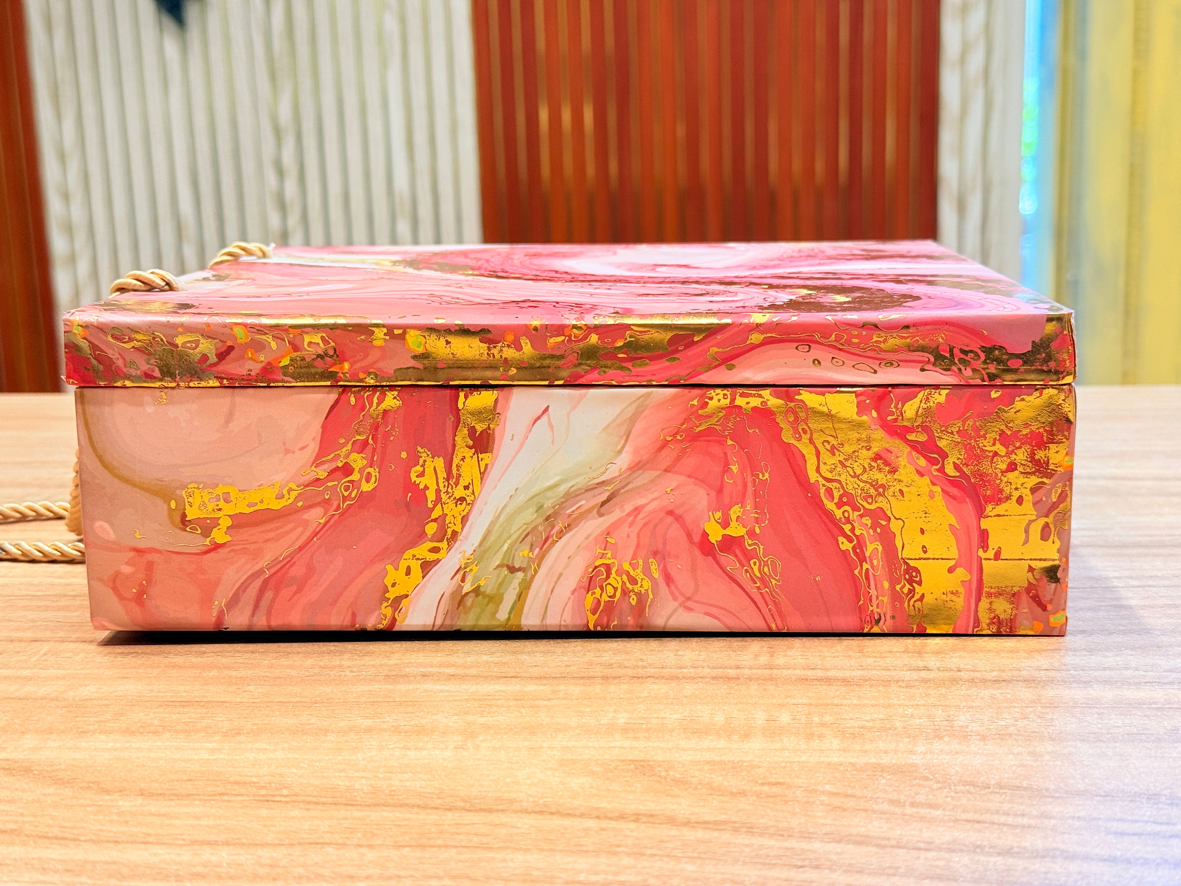 4 Jar Pink Foil Carry Bag style Hamper Box
