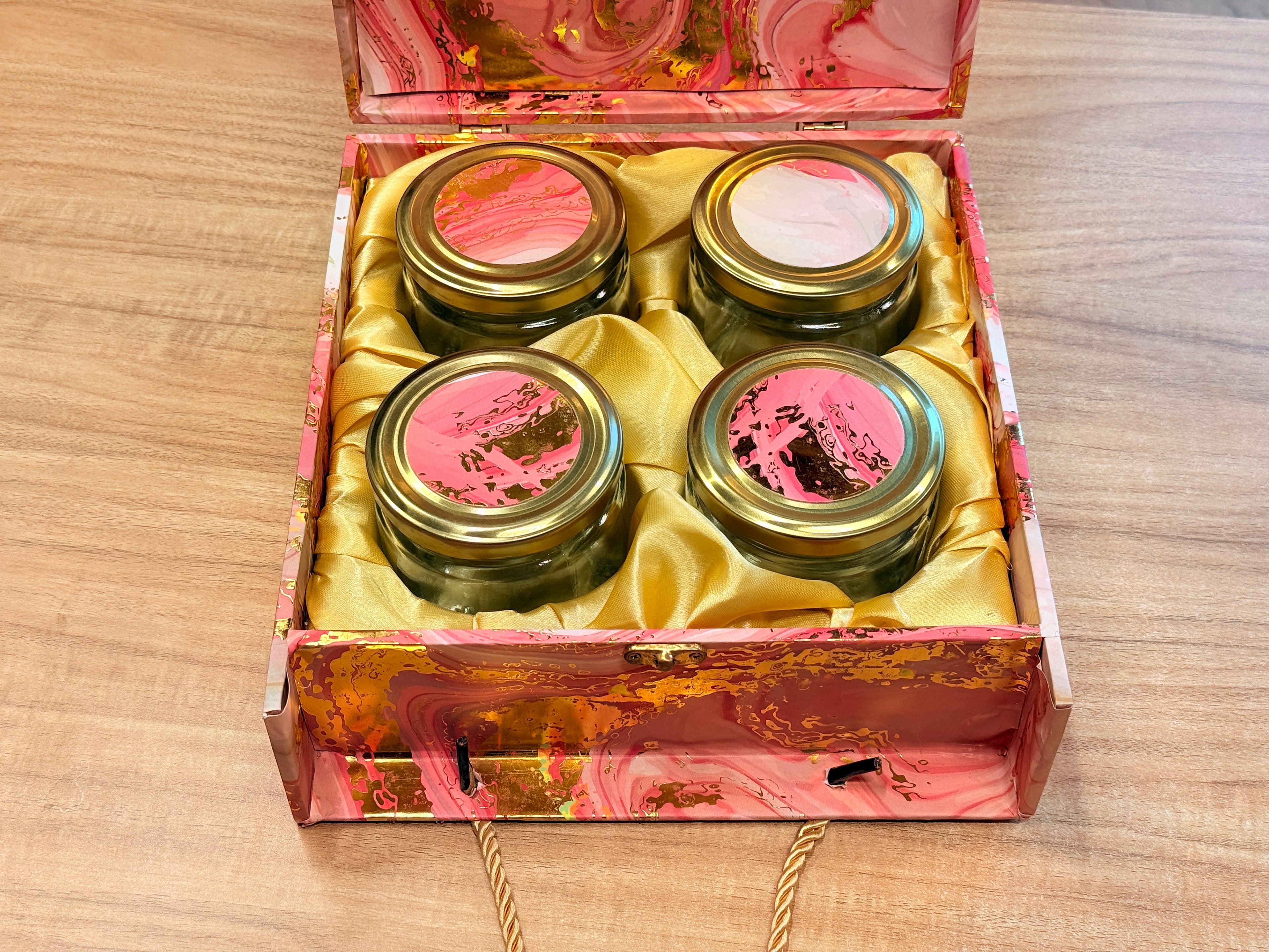 4 Jar Pink Foil Carry Bag style Hamper Box
