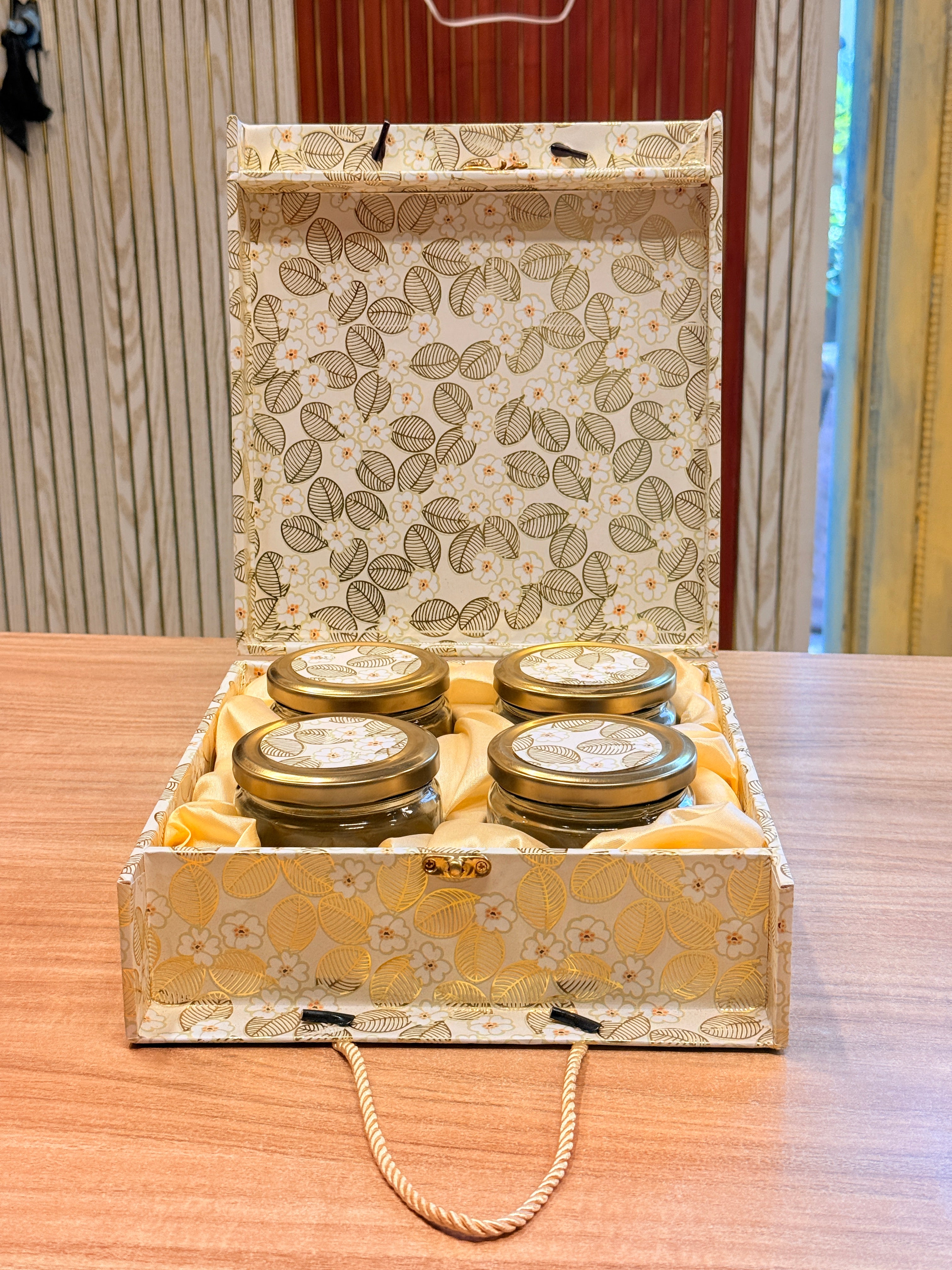 4 Jar New Leaf Foil Carry Bag Style Luxury Floral Box