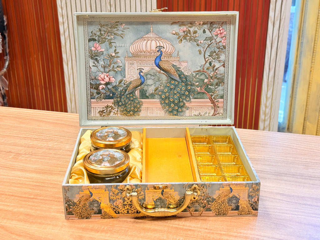 2 Jars & 10 Cavities & Leaf Tray MGI  Royal Printed Gift Box