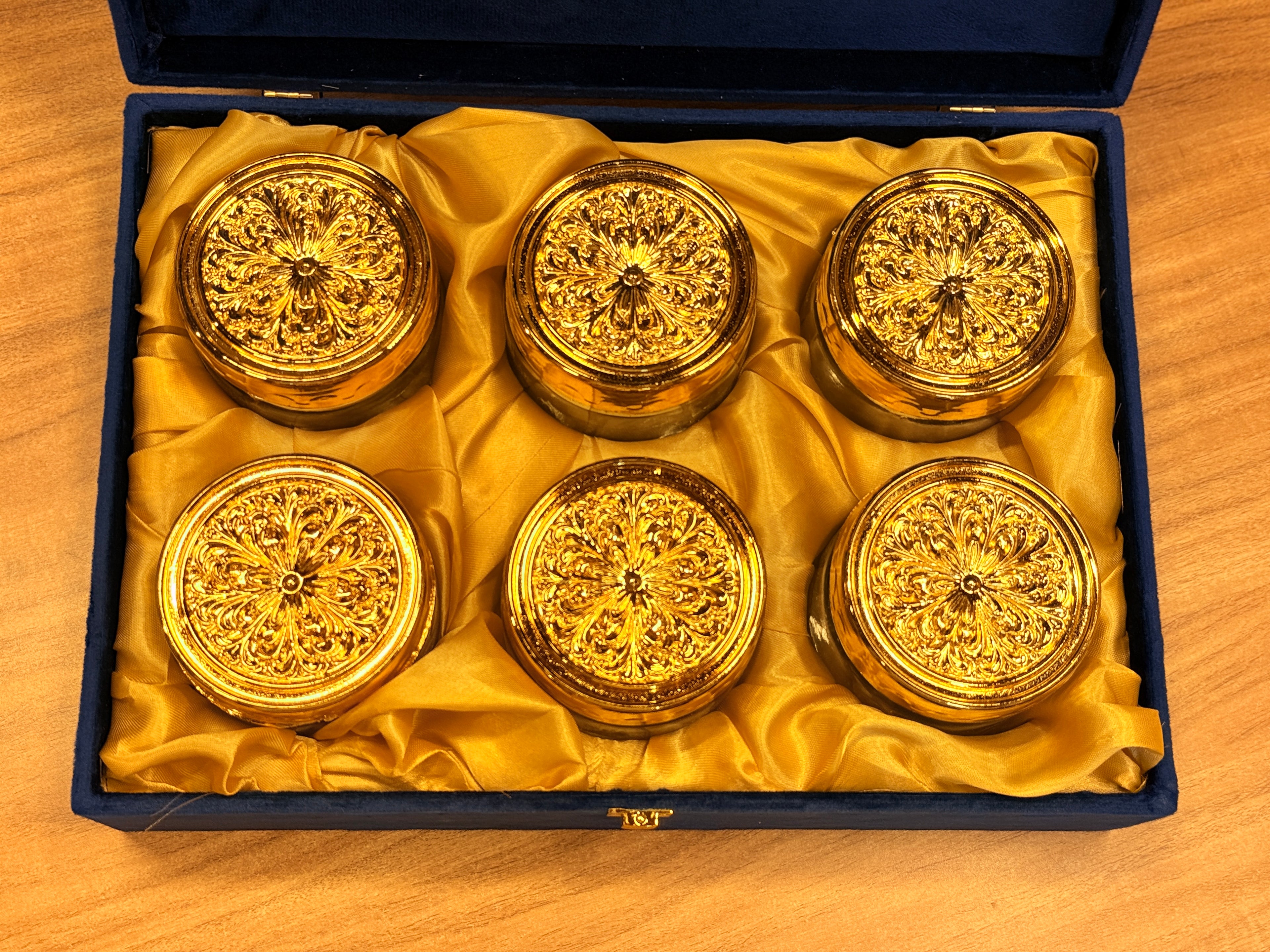 6 Jar Mirror Royal Peacock Velvet  Box with Carry Bag Gift Box