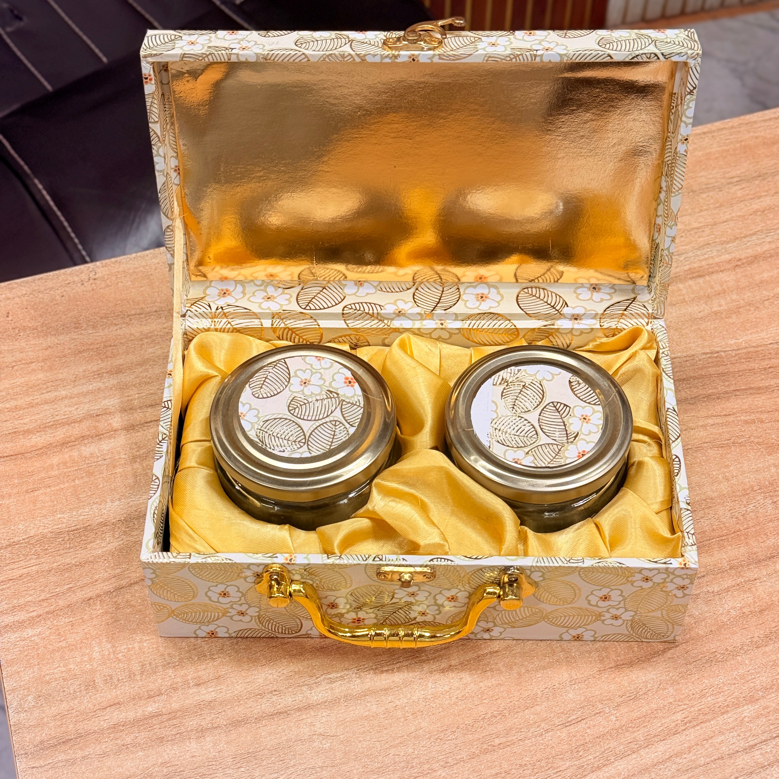 2 Jars New Leaf Foil Hamper Gift Box
