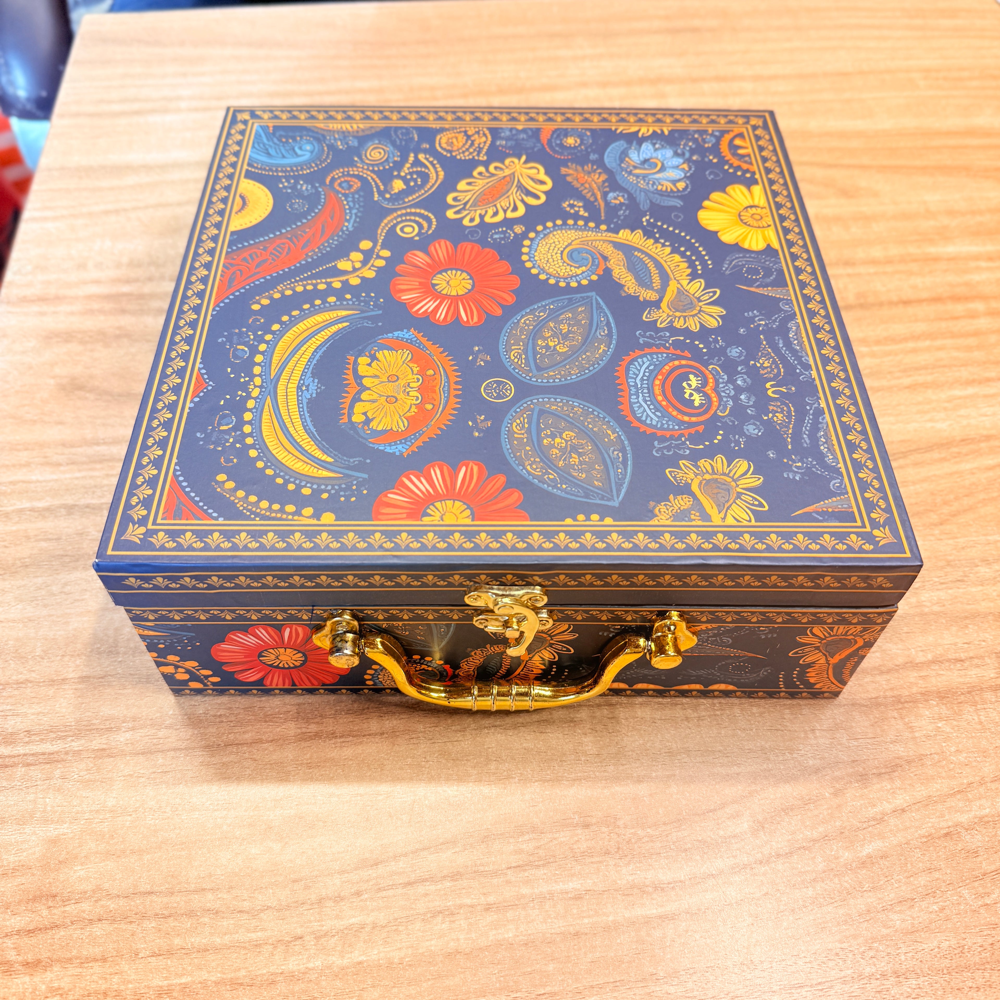 4 Jar Blue Print Luxury Hamper Box