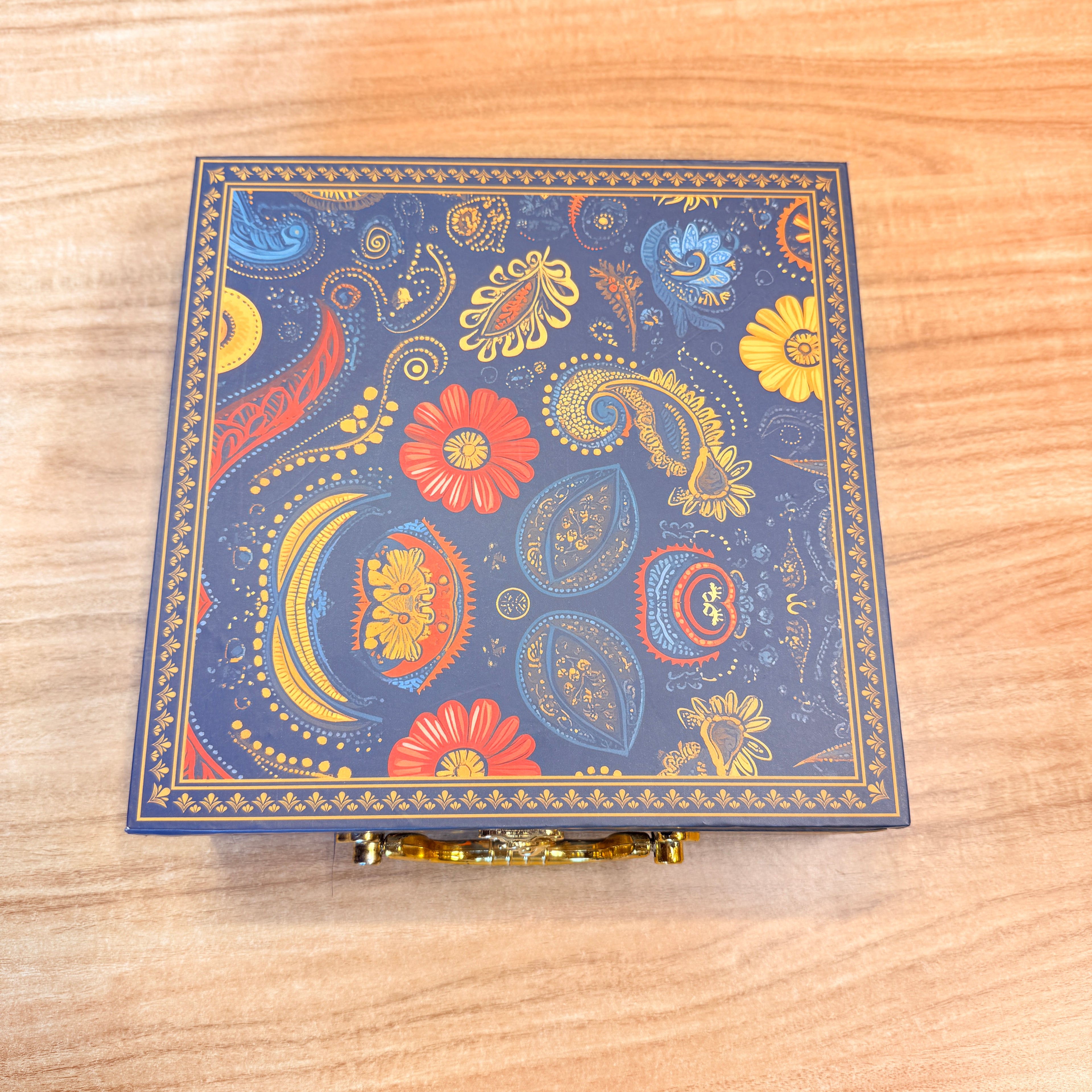 4 Jar Blue Print Luxury Hamper Box