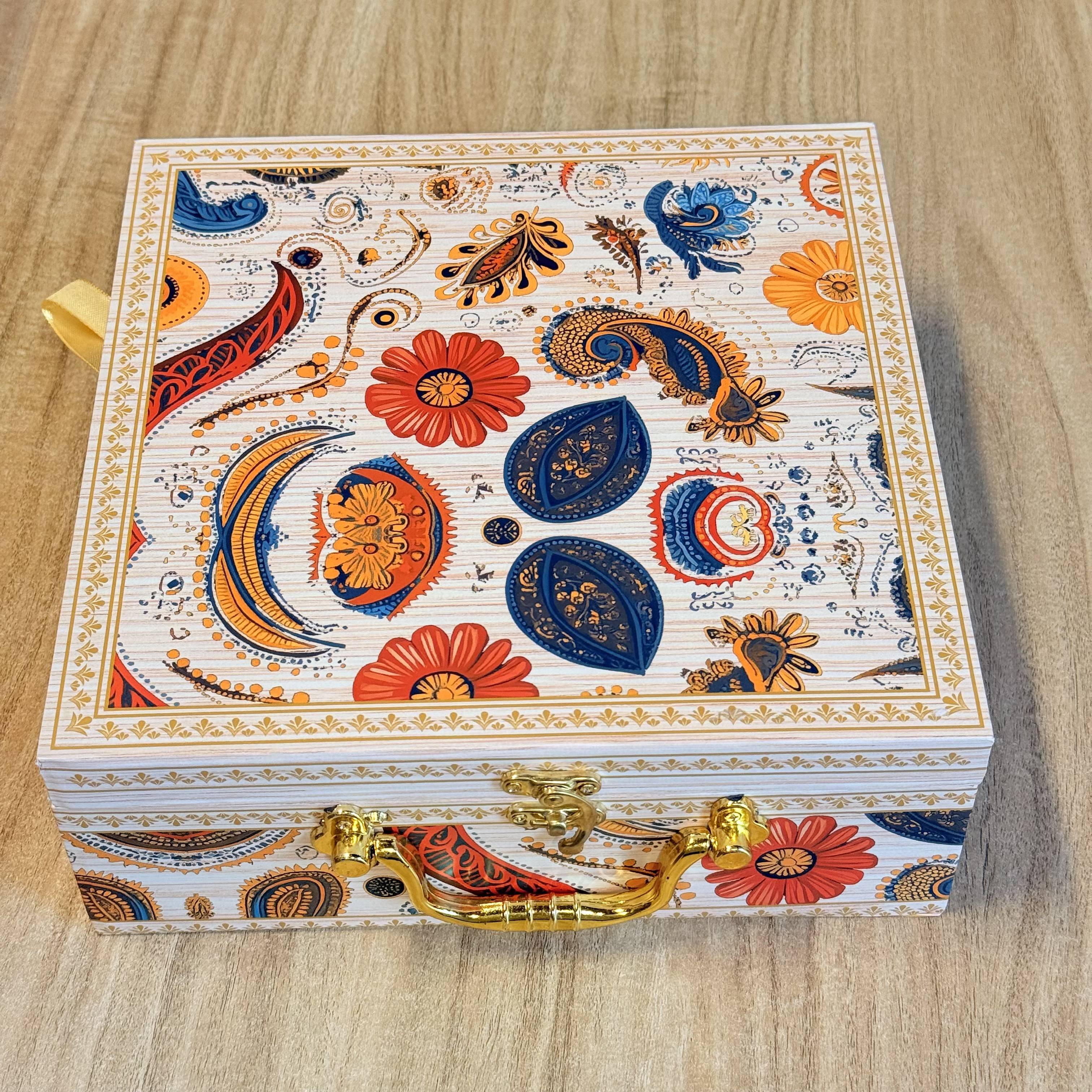 4 Jar Cream Print Luxury Hamper Box